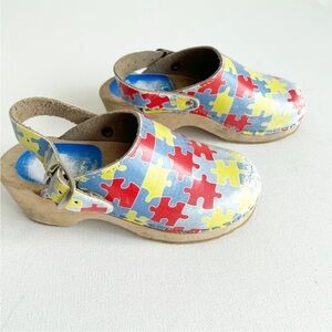 Cape Clogs Made in Sweden Girl Puzzle Pieces Clog Shoes Multicolor 29 US 10